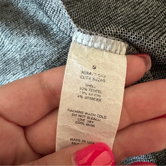 Moa Moa || black and white plaid sweater cardigan - Picture 5 of 5